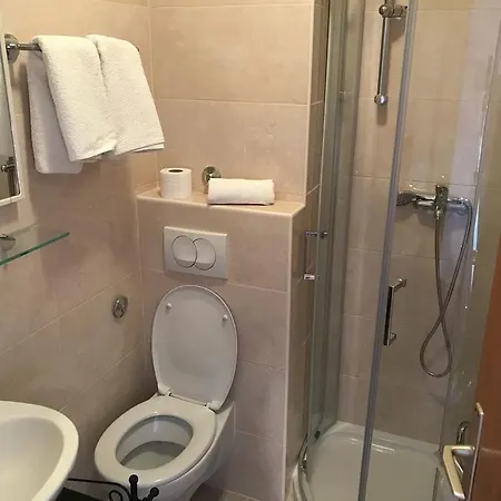 Ivo Guest house 3*