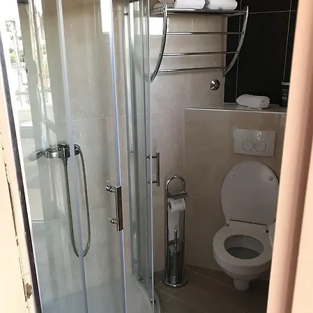 Ivo Guest house 3*