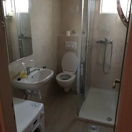 Ivo Guest house 3*